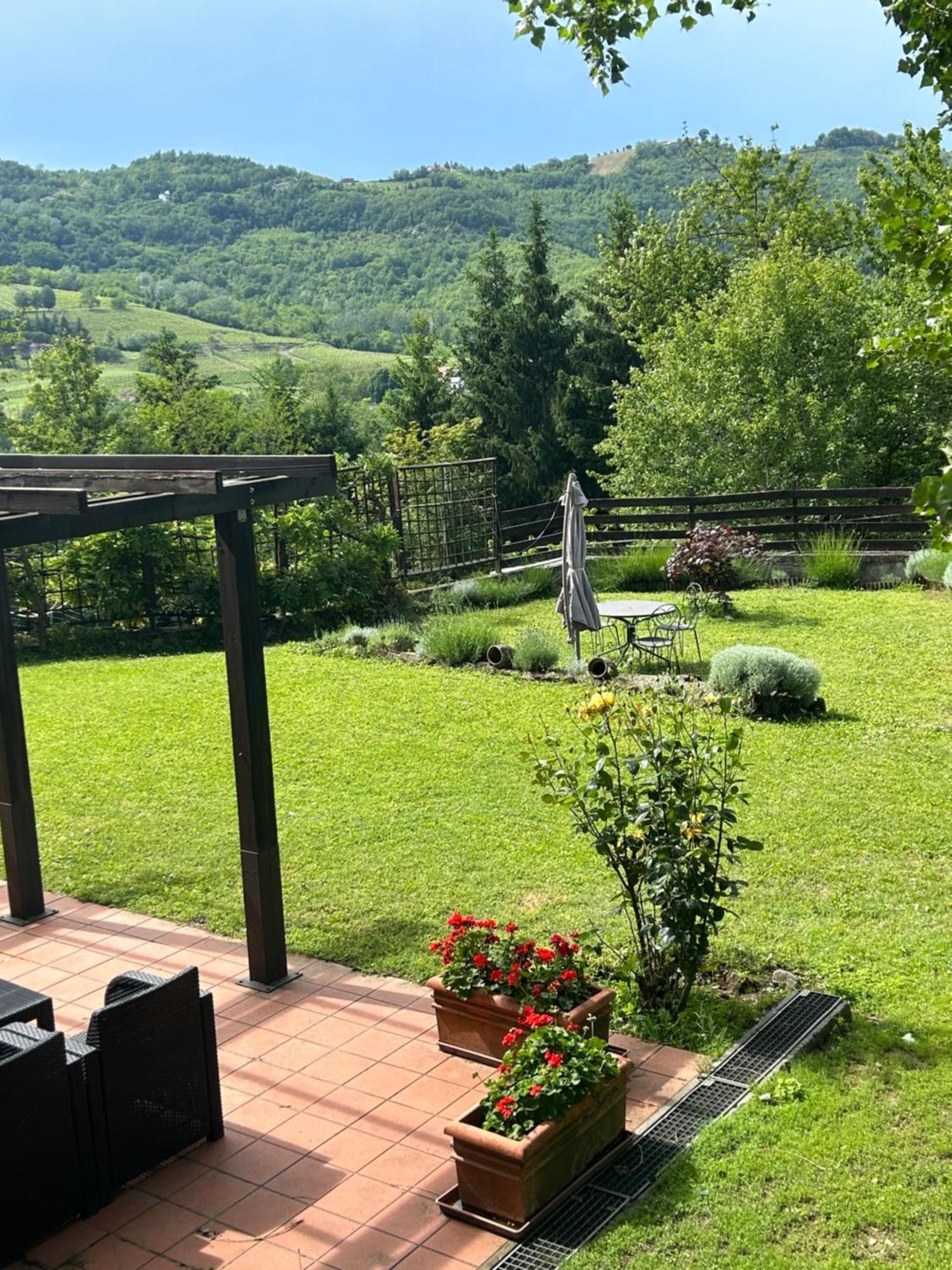 Cascina Ciosse B&B Grognardo Exterior photo